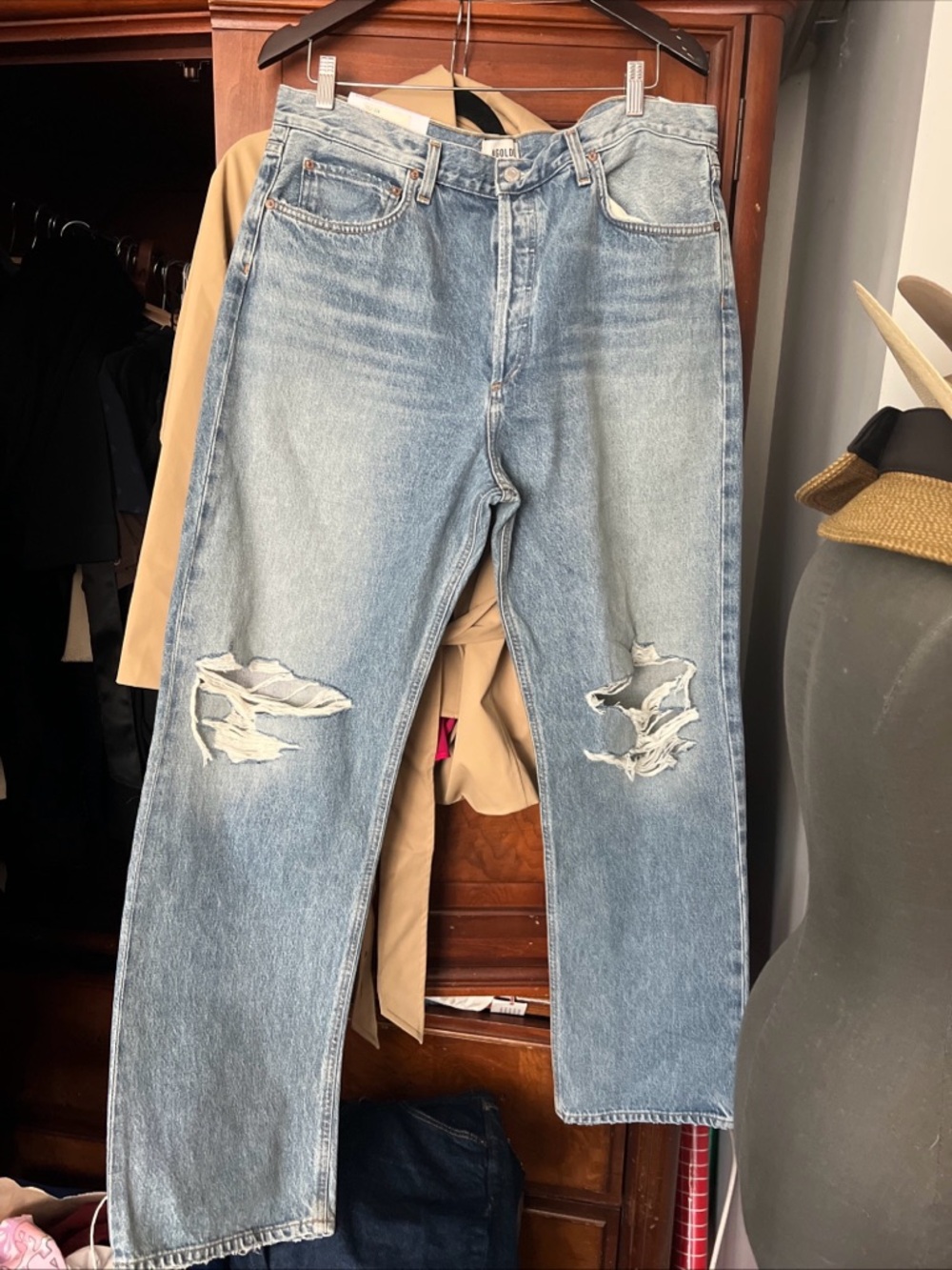 Agolde kelly Highrise Distressed Straight Jeans light wash